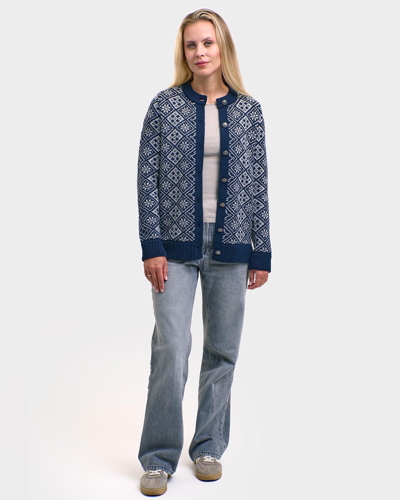 Selbu women's buttoned cardigan