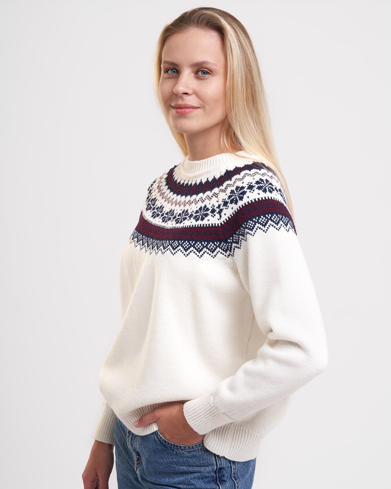 Ruhnu women's yoke sweater