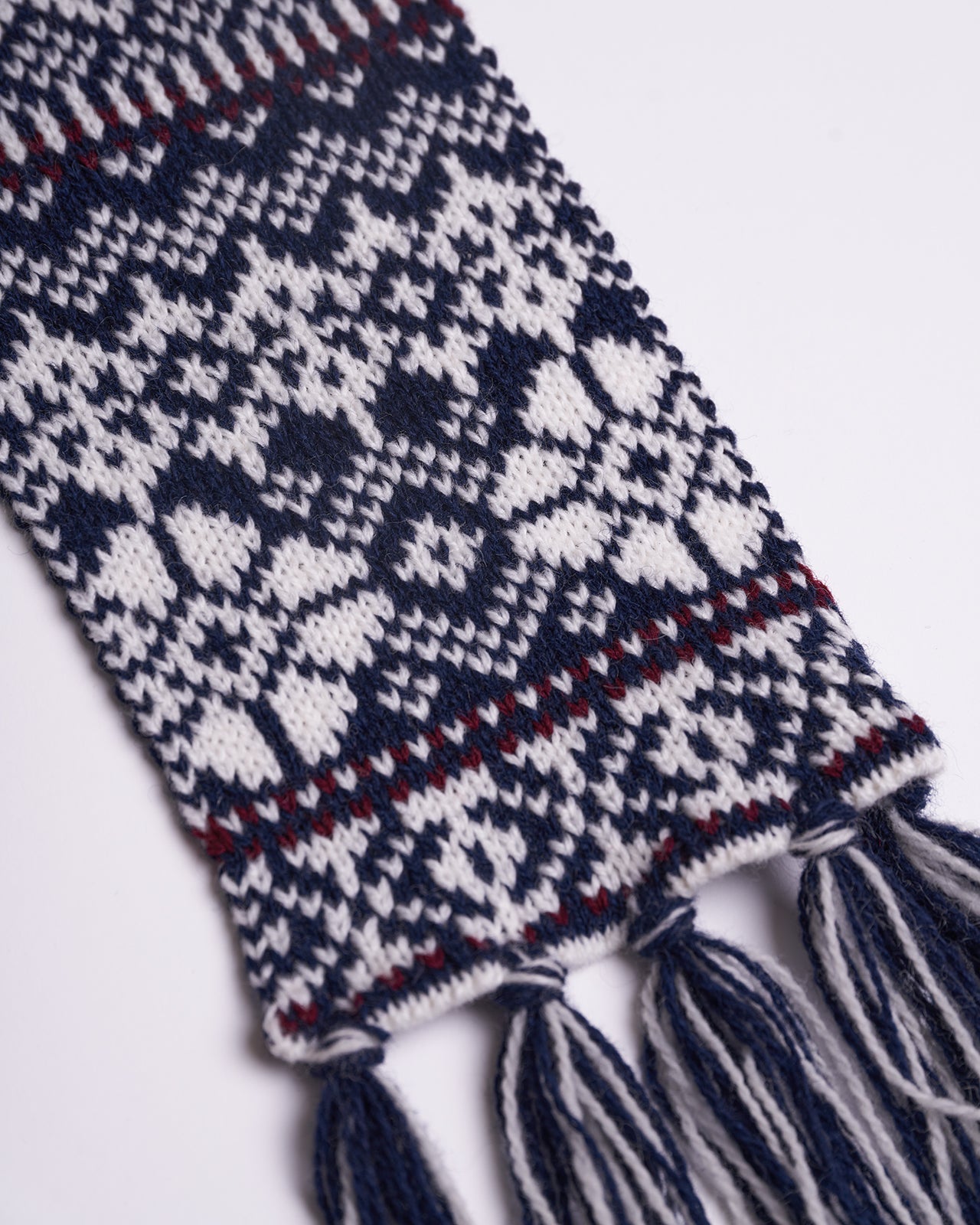 Kids wool scarf nordic pattern navy blue and white