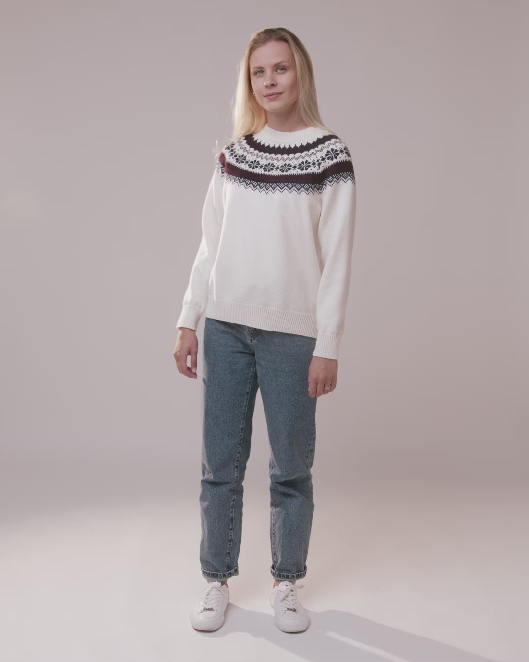 Ruhnu women's yoke sweater