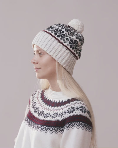 Ruhnu bobble hat