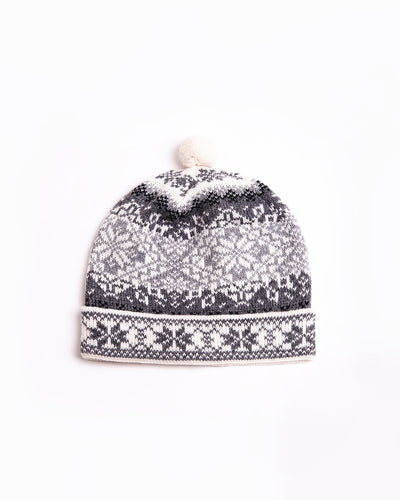 Wool hat with traditional pattern