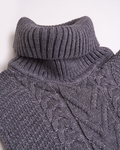 grey wool turtleneck collar details