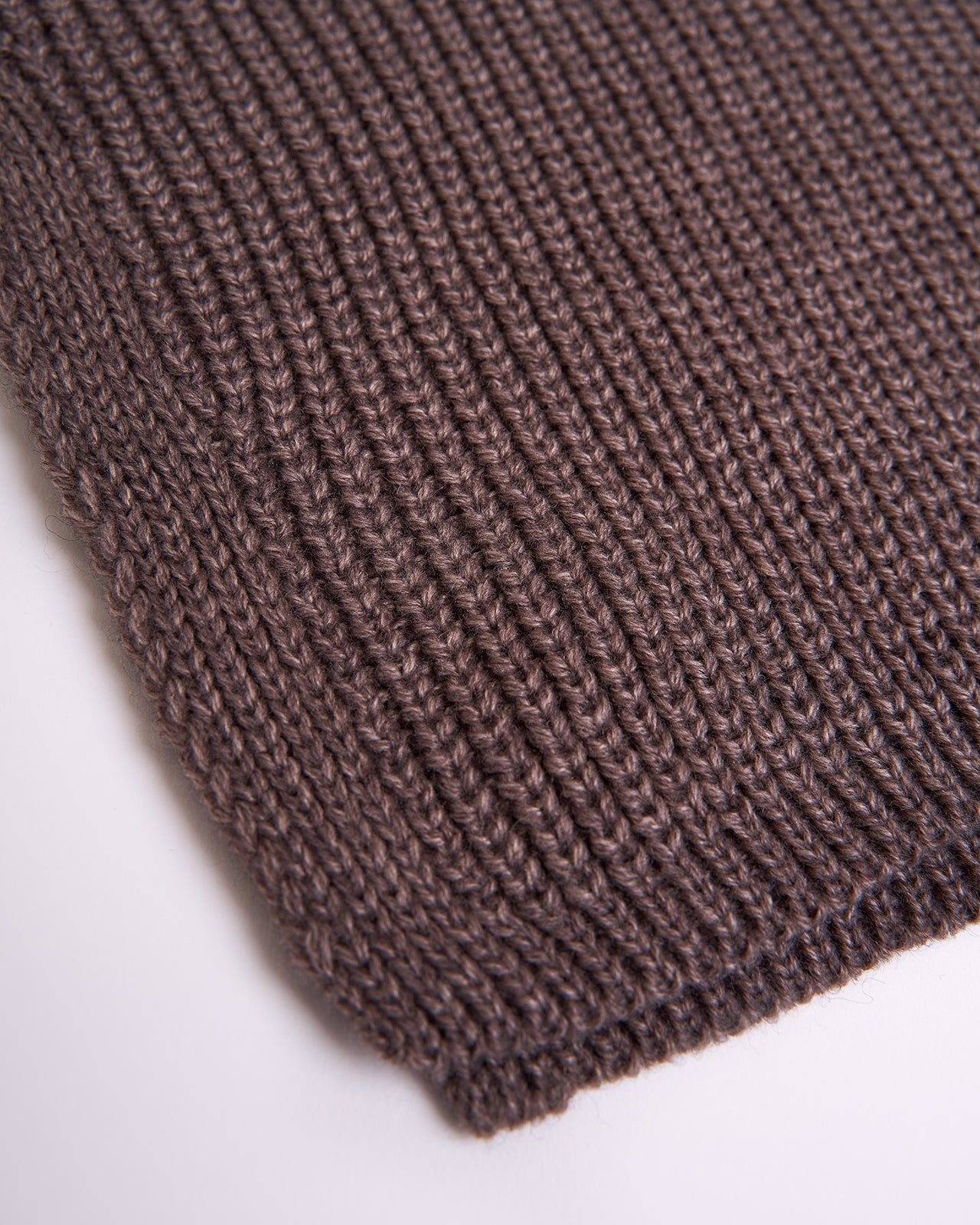 brown wool turtleneck collar details